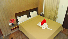 Hotel Sri Arulmuthu Residency - Deluxe Double Room-4